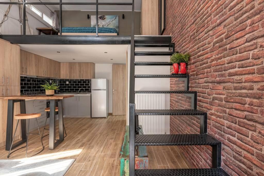 Apartament Industrial Loft Near Seaside W 200Mbps Saloniki Zewnętrze zdjęcie