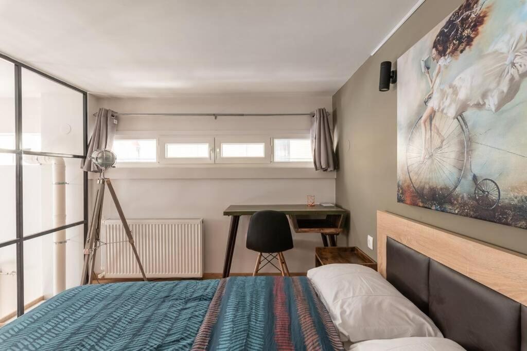 Apartament Industrial Loft Near Seaside W 200Mbps Saloniki Zewnętrze zdjęcie